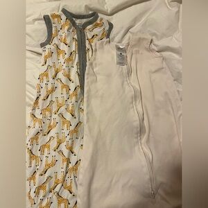 Halo & Burt’s Bees Baby Sleep Sacks Bundle (White & Giraffe) 0-6M Sleepsack